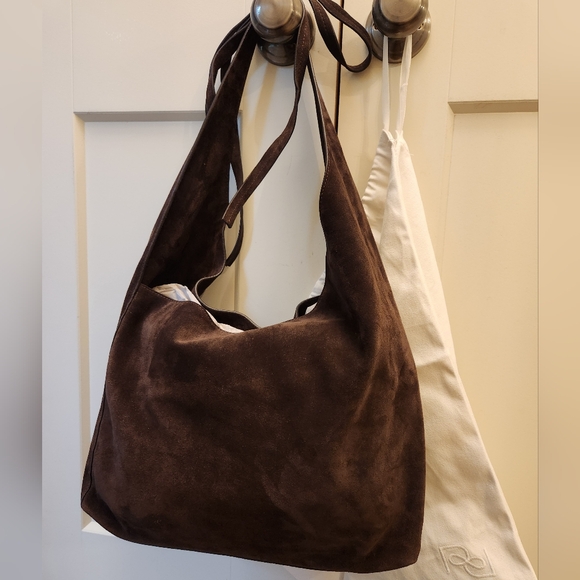 Reformation Handbags - BNWT Reformation Medium Vittoria Bag